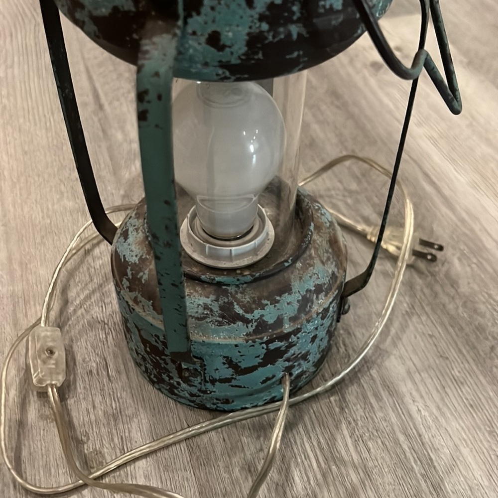 Vintage handmade table lamp, EUC - Picture 4 of 5